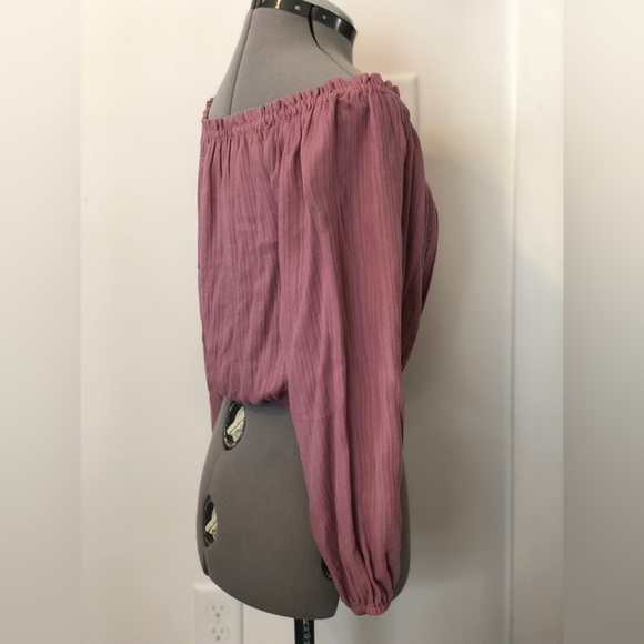 NWT Aeropostale Mauve Billow Sleeve Blouse - Picture 2 of 9